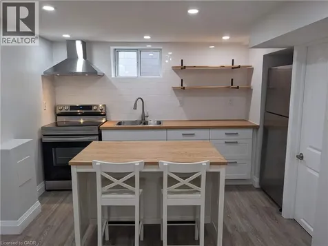28 Delena Avenue South Hamilton ON L8H 1B6