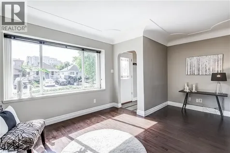 28 Delena Avenue South Hamilton ON L8H 1B6