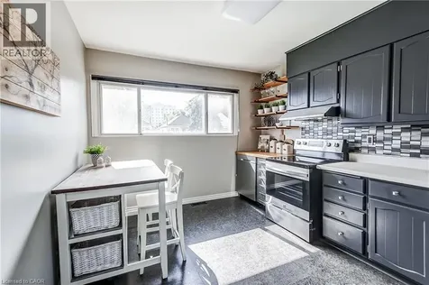 28 Delena Avenue South Hamilton ON L8H 1B6