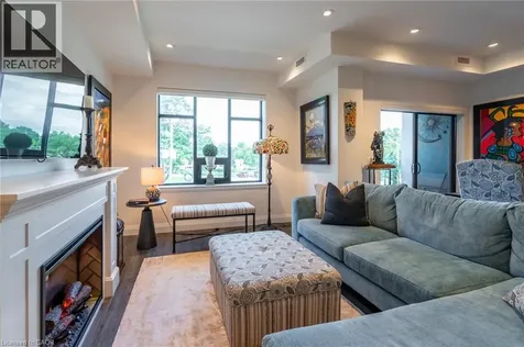 30 Hamilton Street South Waterdown ON L8B 1V8