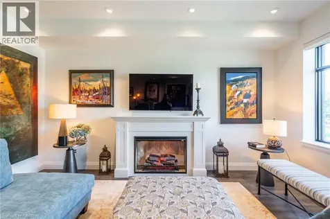 30 Hamilton Street South Waterdown ON L8B 1V8