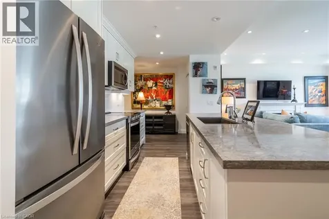 30 Hamilton Street South Waterdown ON L8B 1V8
