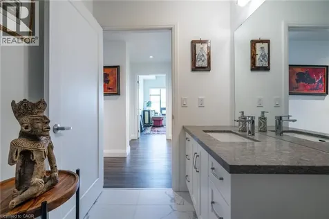 30 Hamilton Street South Waterdown ON L8B 1V8