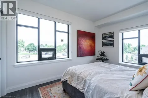 30 Hamilton Street South Waterdown ON L8B 1V8
