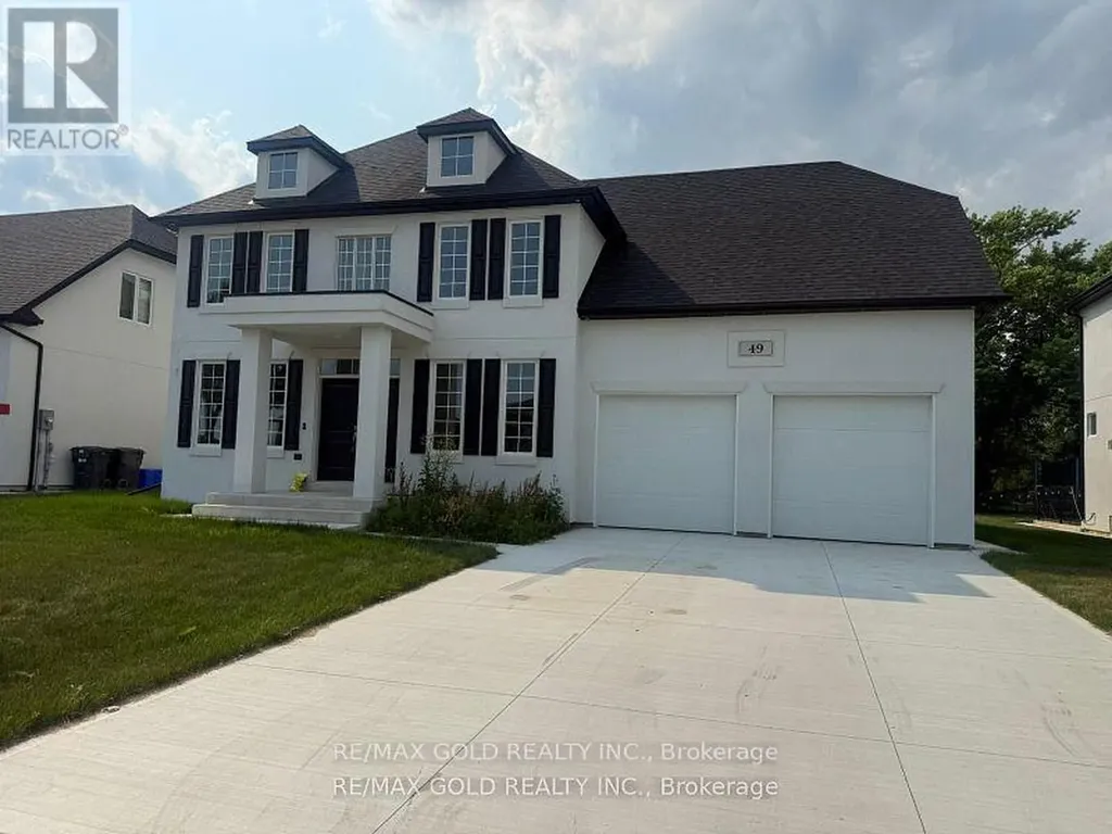 53 Redwood Drive Kingsville ON N0R 1B0