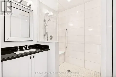 1670 Medad Springs Court Burlington ON L8P 0B7
