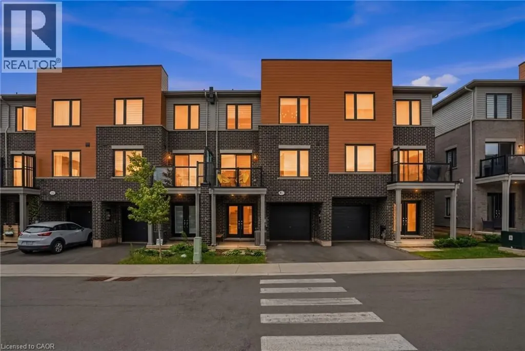 104 Dryden Lane Hamilton ON L8H 0B6