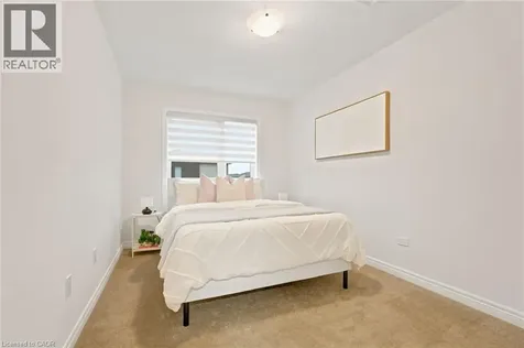 104 Dryden Lane Hamilton ON L8H 0B6