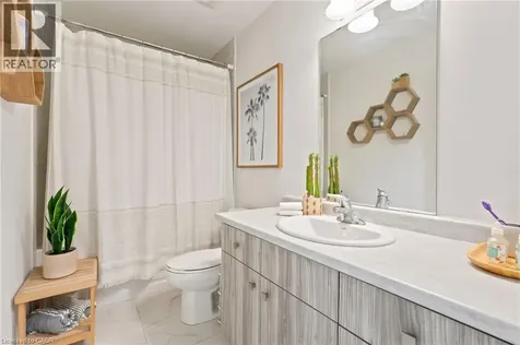104 Dryden Lane Hamilton ON L8H 0B6
