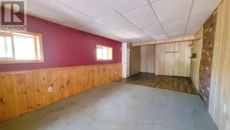 25 Balmoral Avenue Tiny ON L0L 1P1