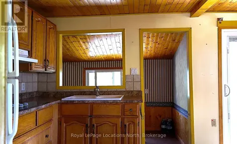 25 Balmoral Avenue Tiny ON L0L 1P1