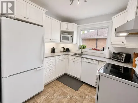 625 Clarke Avenue Ottawa ON K1K 0Y6