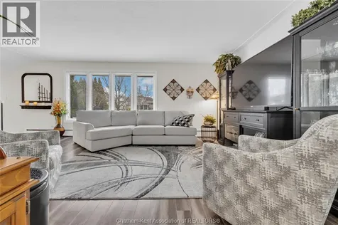 5 Phyllis Avenue Chatham ON N7M 3B8