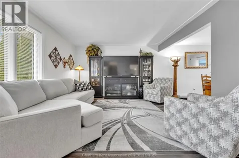 5 Phyllis Avenue Chatham ON N7M 3B8