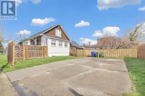 3497 Peter Street Windsor ON N9C 1J4