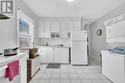 3497 Peter Street Windsor ON N9C 1J4