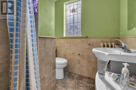 530-532 Campbell Avenue Windsor ON N9B 2H4