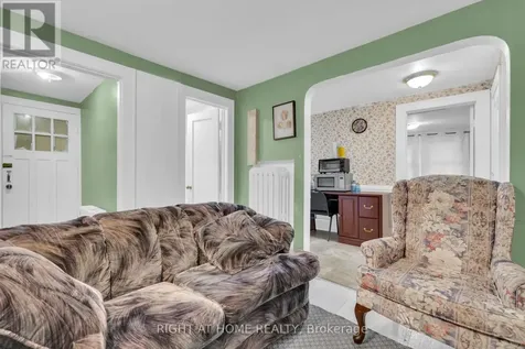 530-532 Campbell Avenue Windsor ON N9B 2H4