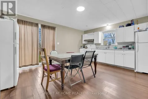 227 Bridge Avenue Windsor ON N9B 2M1