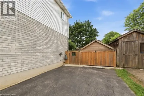 207 Auburn Drive Waterloo ON N2K 3T1