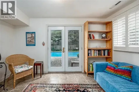 280 Penn Drive Burlington ON L7N 2B8