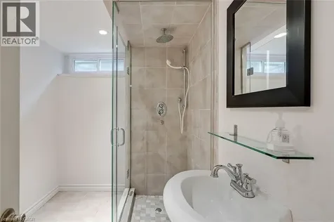 280 Penn Drive Burlington ON L7N 2B8