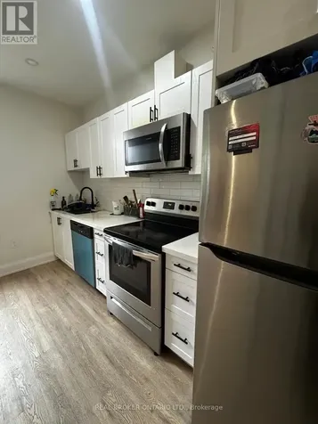 30 Victoria Avenue North Hamilton (beasley) ON L8L 5E1