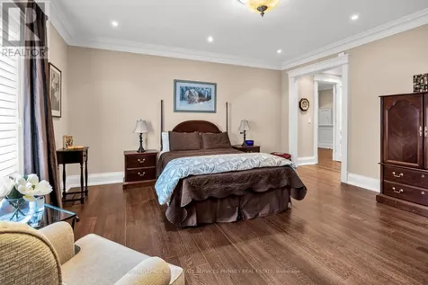 113 Maple Grove Drive Oakville (fd Ford) ON L6J 4T9