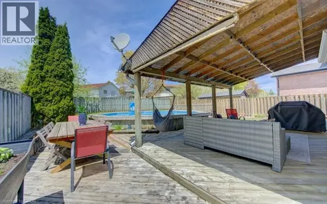 14 Rose Garden Street Kitchener ON N2B 3T1