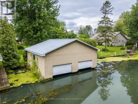 21050 Juniper Avenue South Glengarry ON K0C 1E0