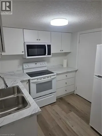 22 Montrose Avenue Kitchener ON N2M 1Y2