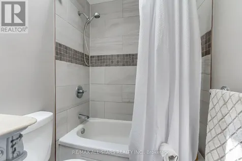 7 John Harvey Street Uxbridge ON L9P 1C3