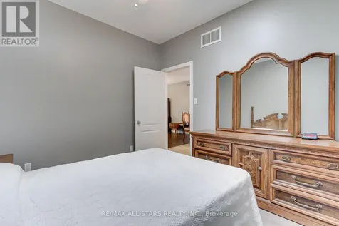 7 John Harvey Street Uxbridge ON L9P 1C3