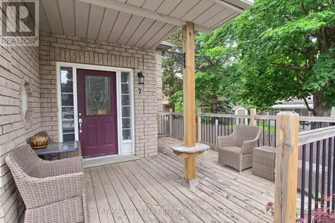 7 John Harvey Street Uxbridge ON L9P 1C3