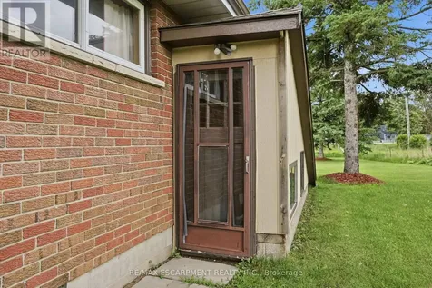 1408 Edgewood Road Hamilton ON L8N 2Z7