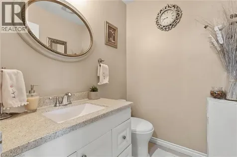 6745 Dawson Street Niagara Falls ON L2E 7B6