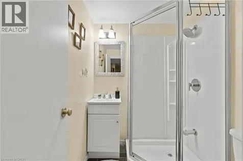 6745 Dawson Street Niagara Falls ON L2E 7B6