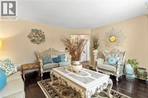 6745 Dawson Street Niagara Falls ON L2E 7B6