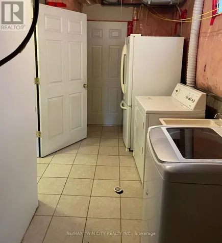 490 Activa Avenue Kitchener ON N2E 4C1