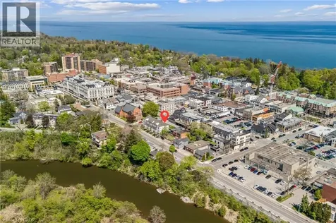 132 Dunn Street Oakville ON L6J 3E2