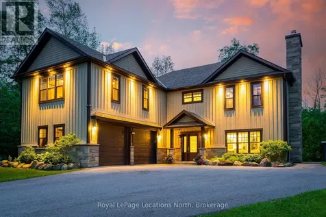 4 Woodview Drive Clearview ON L9Y 3Y9