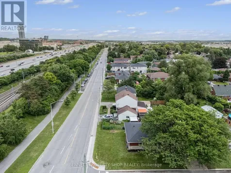 1305 Avenue N Avenue Ottawa ON K1G 0A7