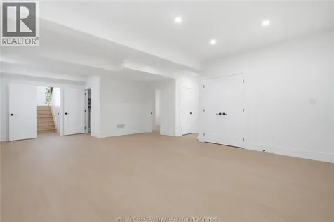 3025 Mcrobbie Crescent Windsor ON N8R 0A7