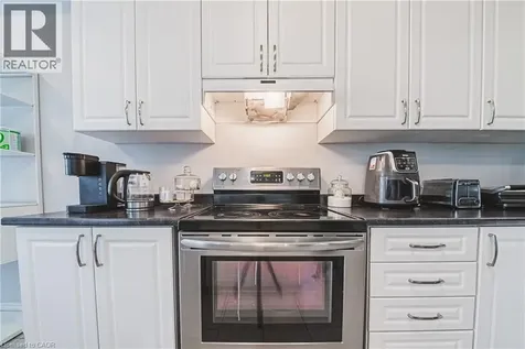 90 Raymond Road Ancaster ON L9K 0A4