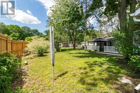 5 Golf Avenue East Wasaga Beach ON L9Z 1K2