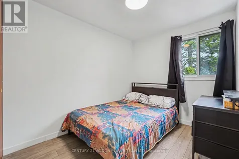 48 Sumac Street Ottawa ON K1J 6P7