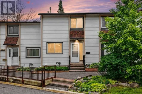 48 Sumac Street Ottawa ON K1J 6P7