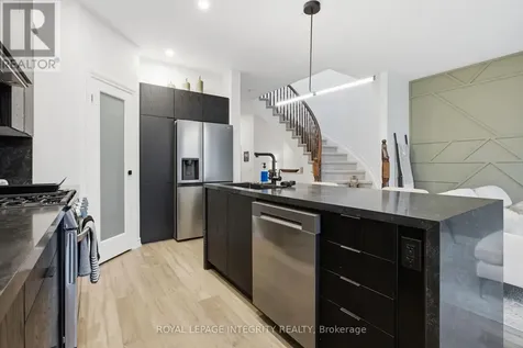 246 Cooks Mill Crescent Ottawa ON K1V 2N1
