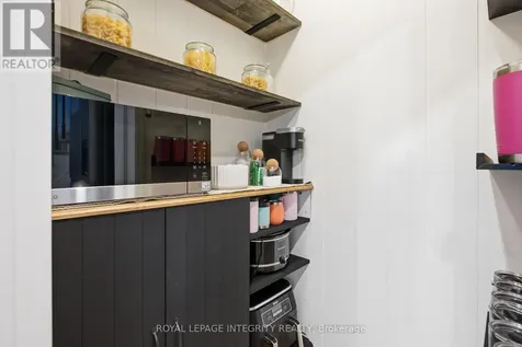 246 Cooks Mill Crescent Ottawa ON K1V 2N1