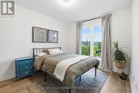 246 Cooks Mill Crescent Ottawa ON K1V 2N1